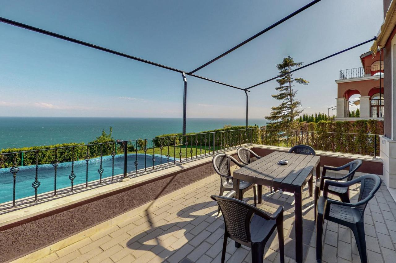 Lighthouse Luxe Estate Apart & Villas Balchik Exterior foto