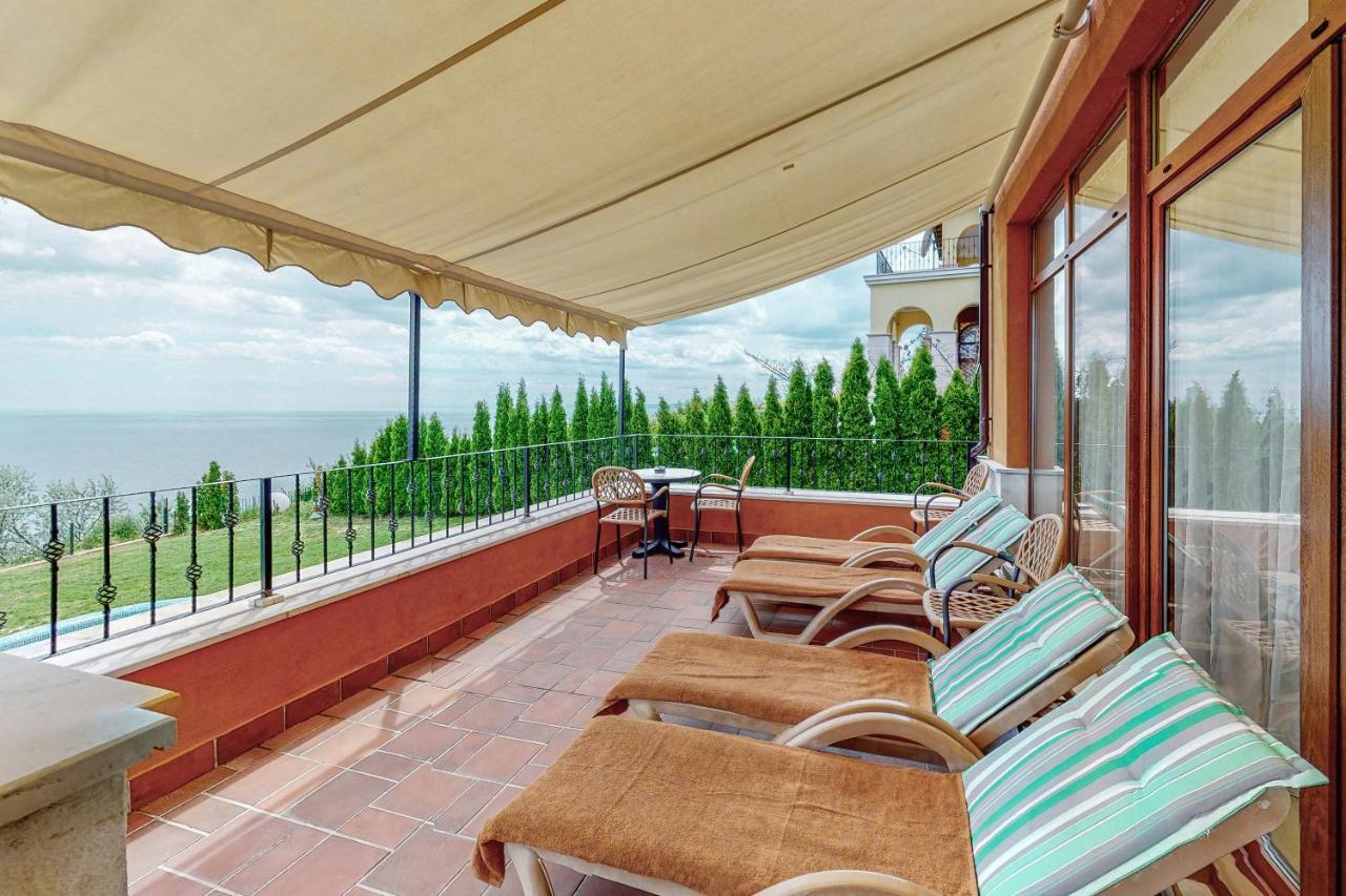 Lighthouse Luxe Estate Apart & Villas Balchik Exterior foto